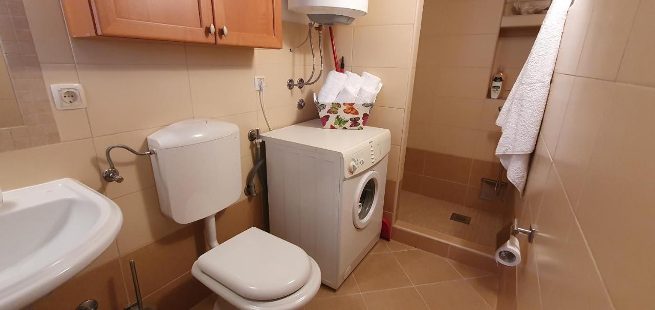 Apartman Karla Mostar Exterior foto